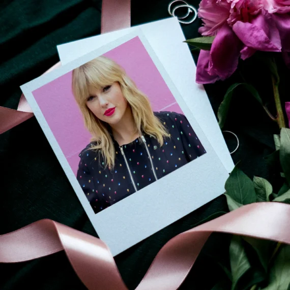 Taylor Swift Polaroids Pack of 12